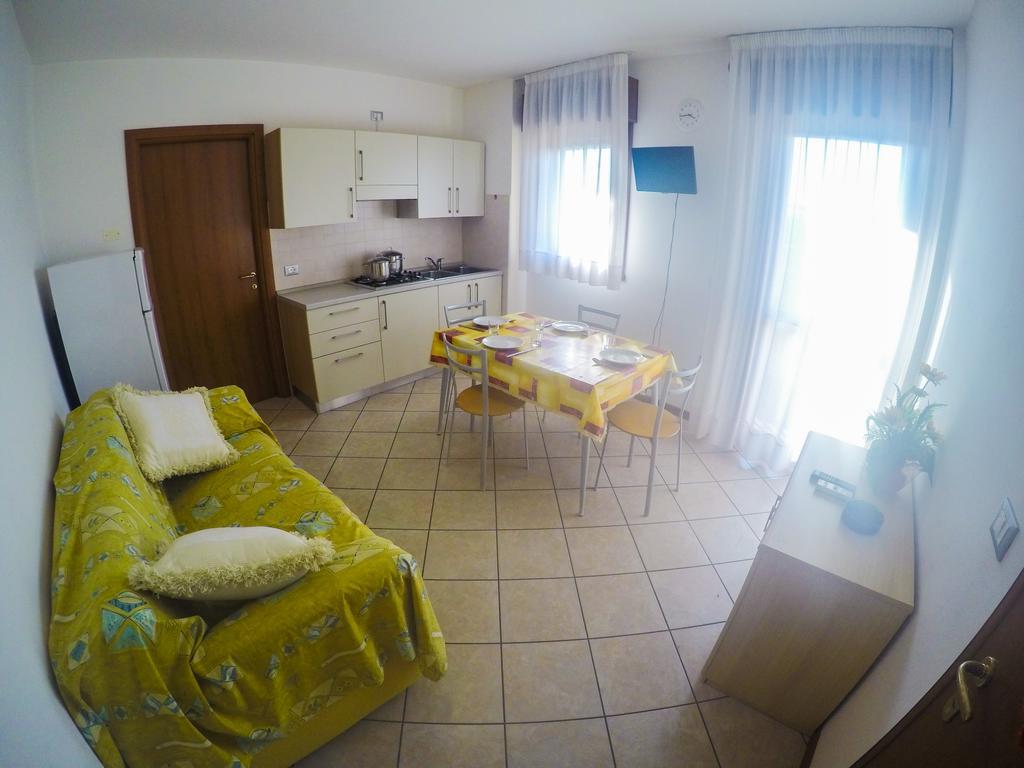 Residence Mediterraneo - Agenzia Cocal Caorle Oda fotoğraf